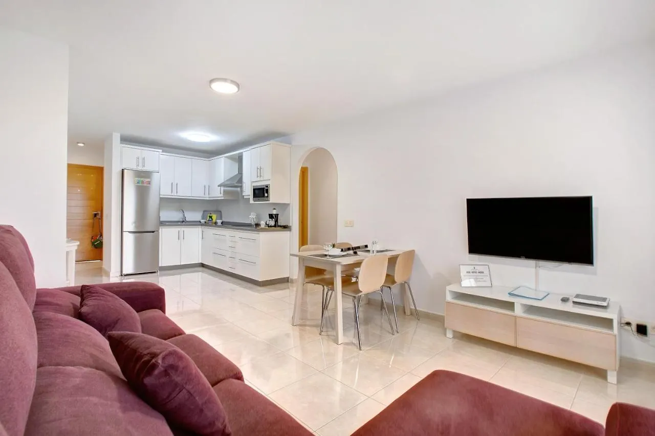 La Perla E35 En El Medano Apartment